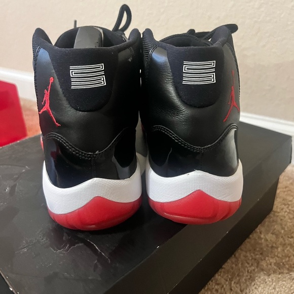 Jordan Bred 11s - Picture 3 of 7